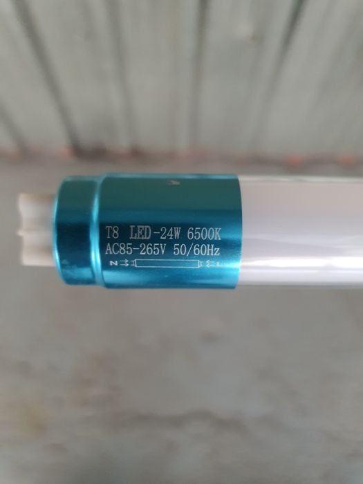 Продам Лампы LED. Новые без стартера .