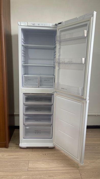 Холодильник Бирюса 192 см