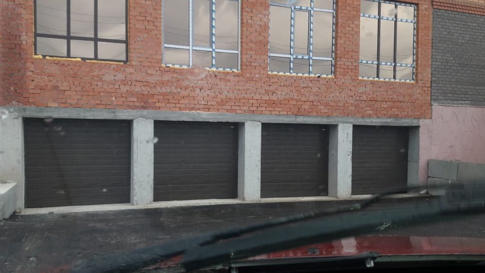 Монтаж и изготовление откатных и секционных ворот - Готовые конструкции ...