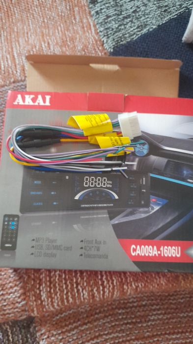 Vand mp3 nou nefolosit cu telecomanda.
