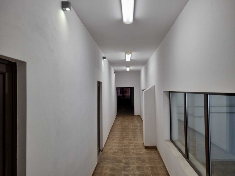 Офис помещение под наем - 90 кв.м