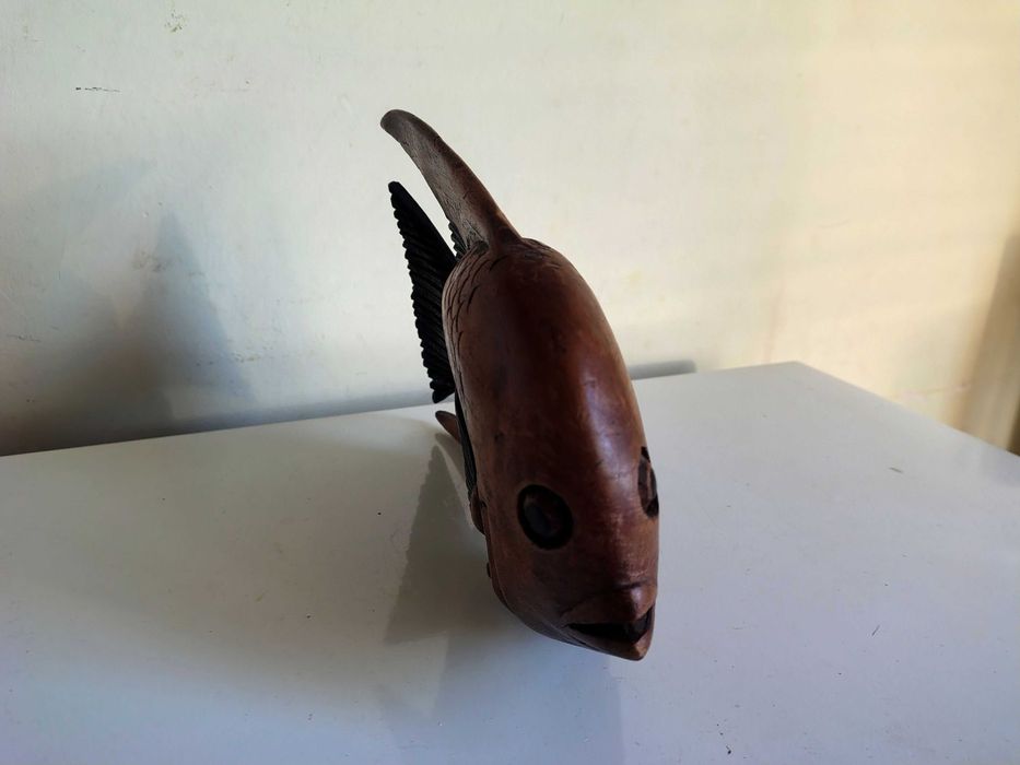 Страхотна Риба-Дърворезба