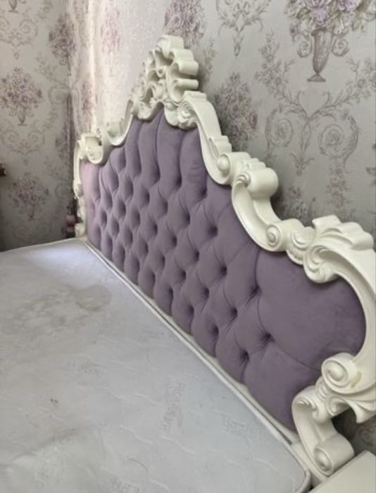 Двухспальный кровать