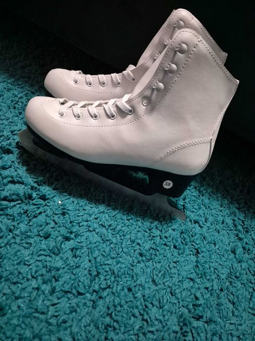 Patine 38 marime, patinaj artistic