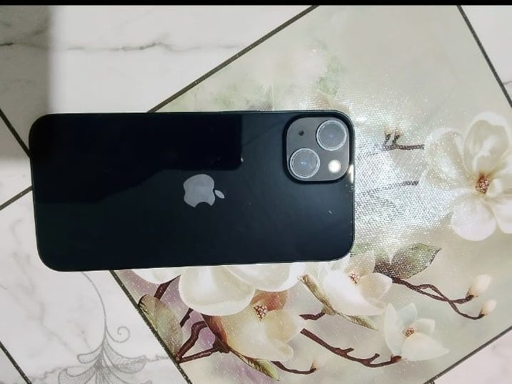 Iphone 13 хорошеем состояние