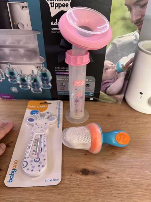 TOMMEE TIPPEE Електрически парен стерилизатор  и нагревател-без шишета