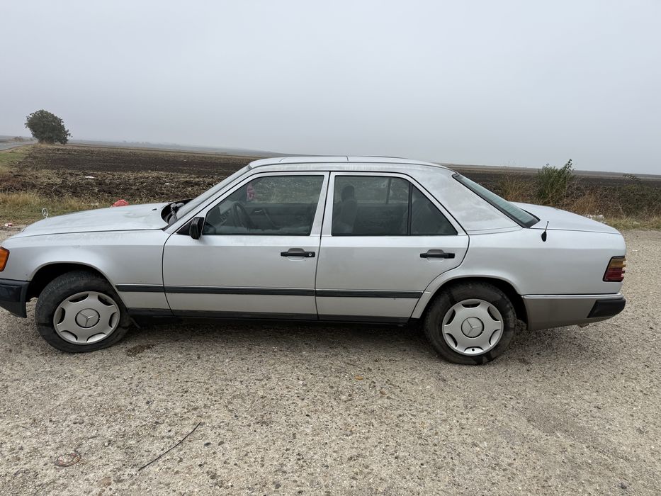 MERCEDES-BENZ E-Class 1987 — imagine 3