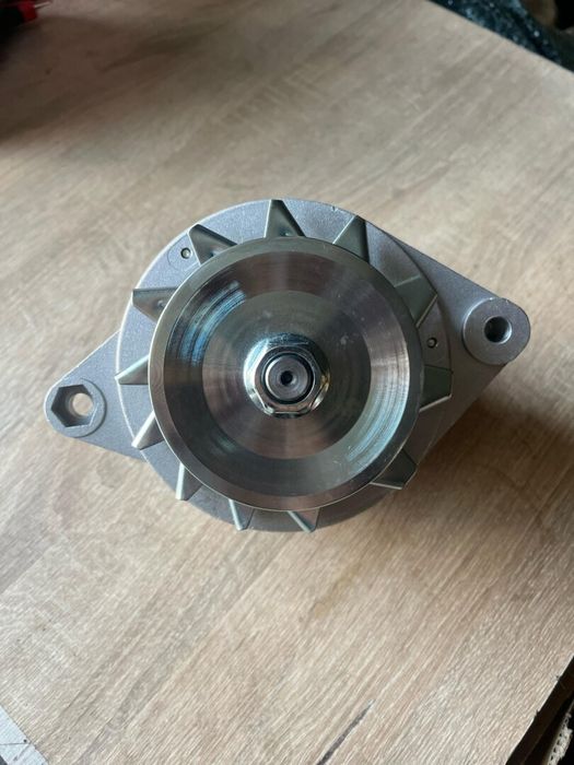 Alternator cu releu incorporat 12V/36A UTB U-650