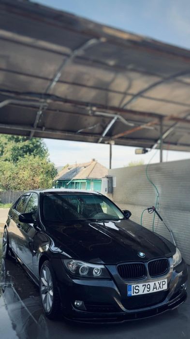 Vând BMW e90 facelift