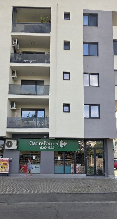 Inchiriez apartament 2 camere  +loc parcare