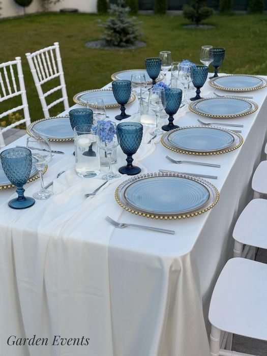 Mese scaune veselă de inchiriat corturi de inchiriat