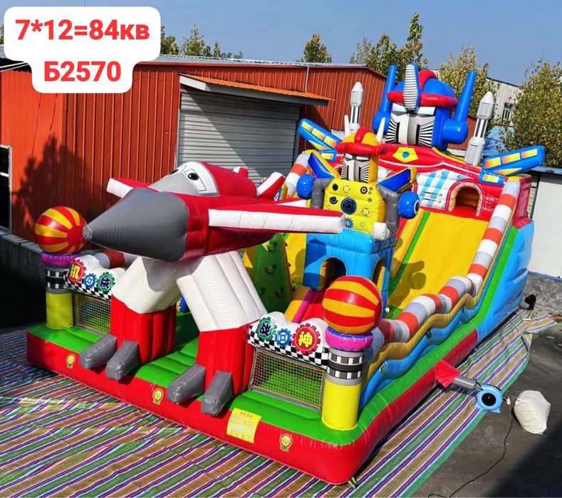 Батут надувной новый. Корусель бык машинка