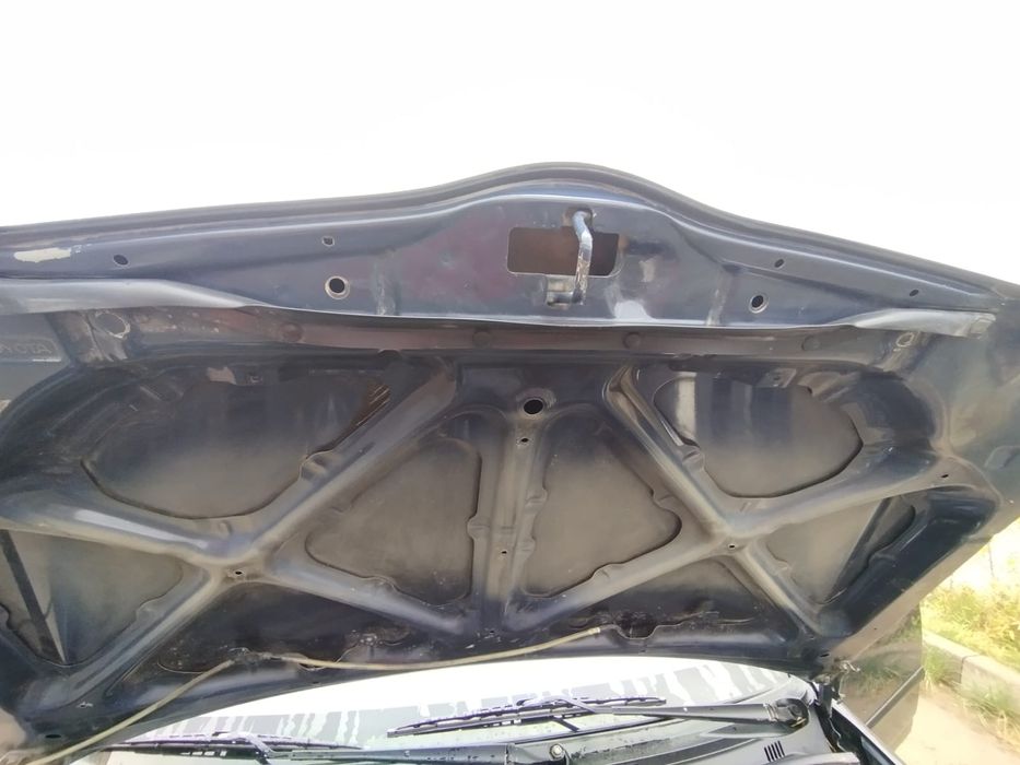 Тойота  Королла  Е120