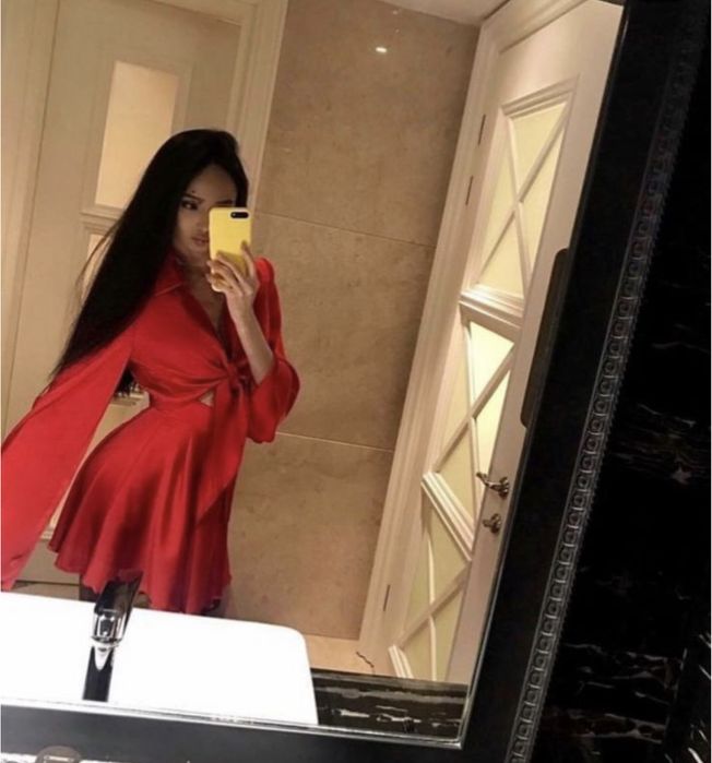 Костюм из атласа