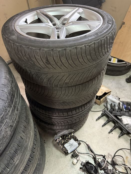 Джанти за Audi 18 цола ( A4 A5 A6 Q3 Q5 ) зимни гуми 245/45R18