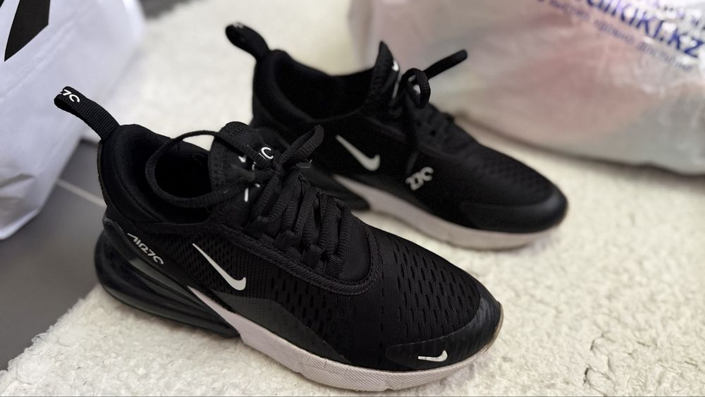 Nike airmax 270.