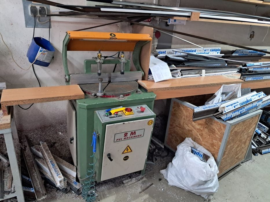 Vand sau inchiriez utilaje linie tamplarie PVC