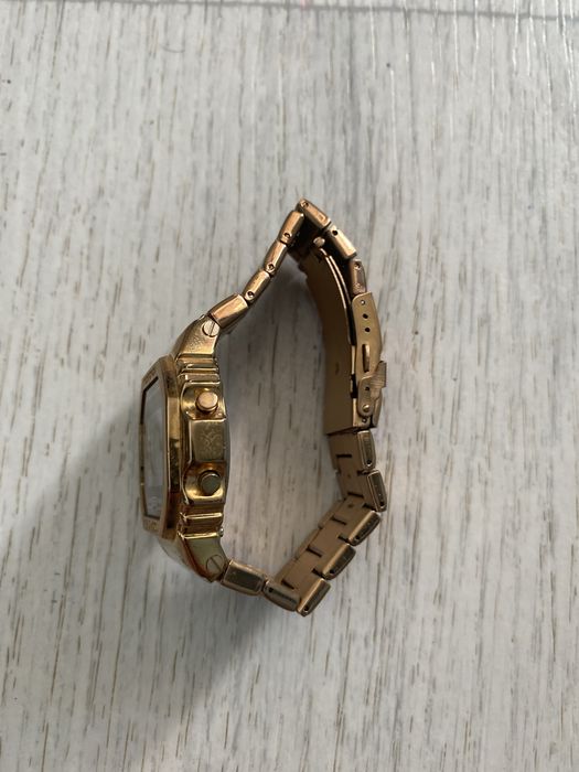 Продам часы Casio