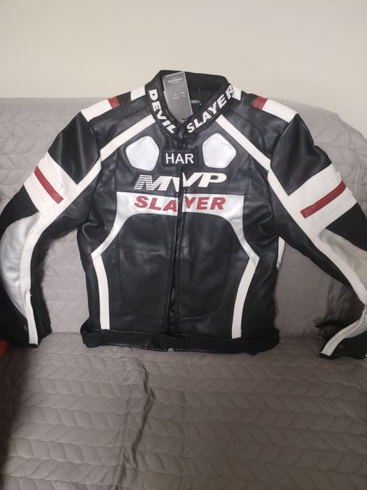 Geci Moto noi cu etichetă