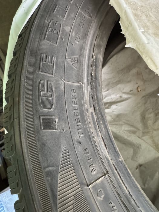 Шины на машину всесезонка 225/60R18