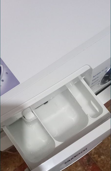 Продам машинку Атлант