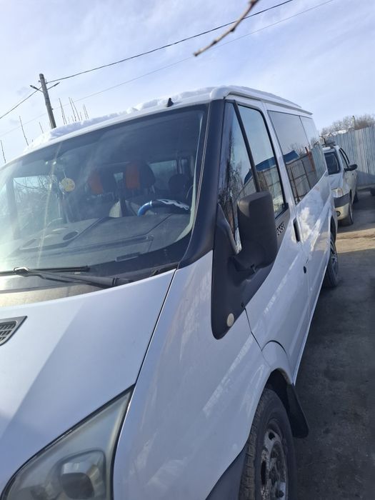 Masina de vânzare Ford Transit 8+1