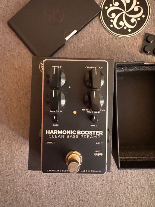 Бас китара Fender Squier, Darkglass effects, behringer um2