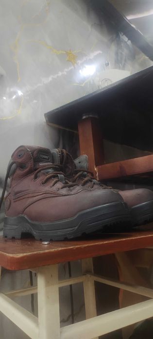 Продам Ботинки спец обувь