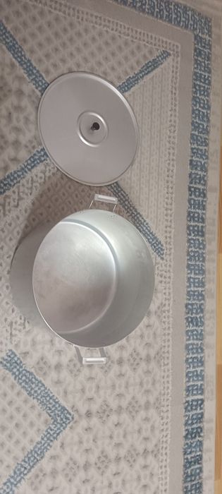 Продается каструлю