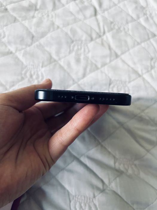 Iphine 15 , 128 гб