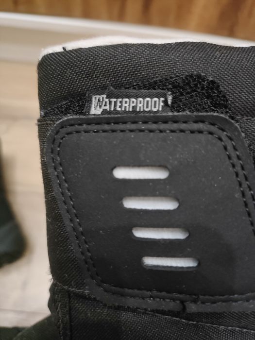 Продавам зимни ботуши 36 номер