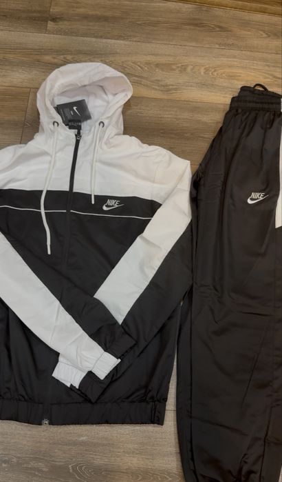Шушлекови екипи Nike Air & TN