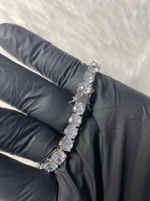 Сребърна тенис гривна с цирконии