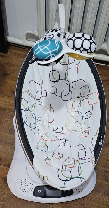 Продаётся Качалка 4moms