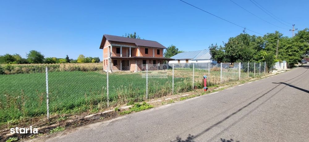 Vila la rosu Draganesti/Tecuci/Galati
