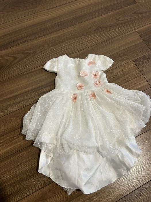 Нарядное платье на 1-2годика