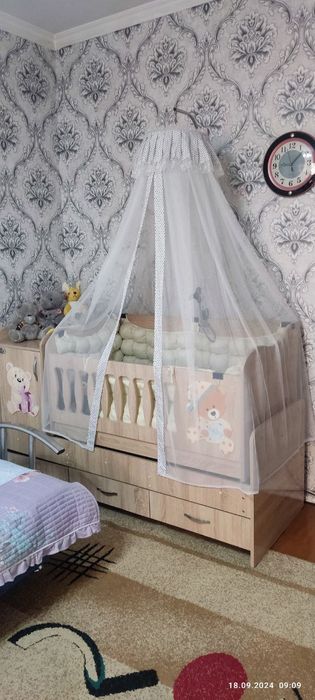 Детская кроватка