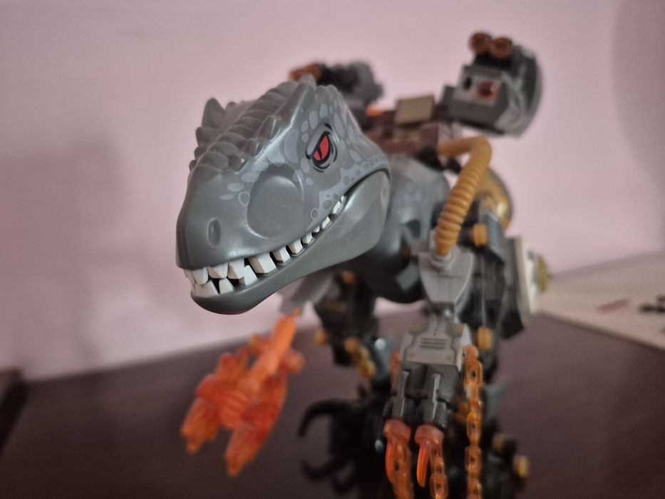 Конструктор динозавр-киборг