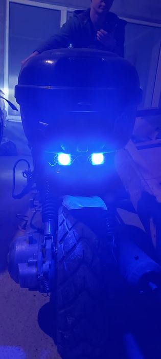 Скутер 150 кубиков