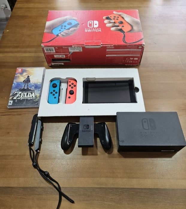 Nintendo Switch 2021 Red & Blue
