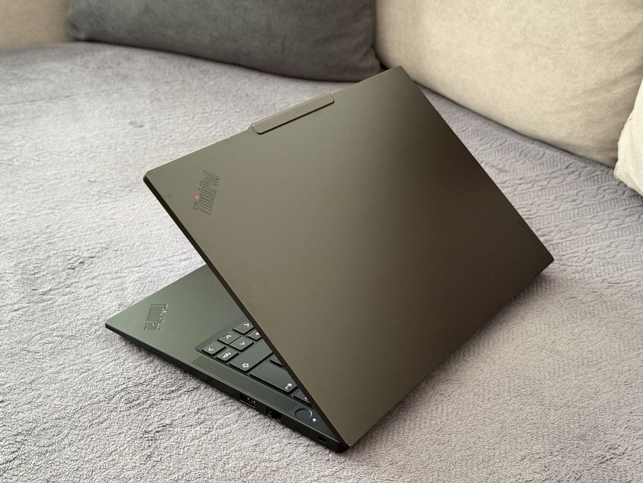 Нов 14’FHD+IPS Ryzen 3 210 w Lenovo Thinkpad E14 Gen 7 16GB DDR5 5600Mhz 256GB SSD Nvme  Гаранция