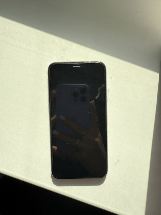 Продам Iphone Xr