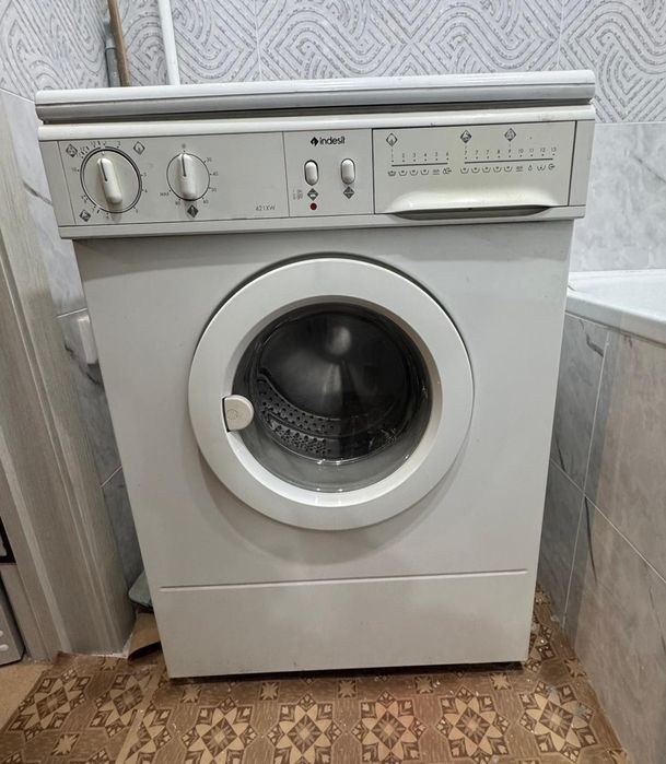 Продам стиральную машину инвезит