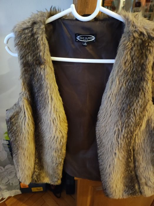 Официална рокля. Елек от еко косъм. Шлифер Зара