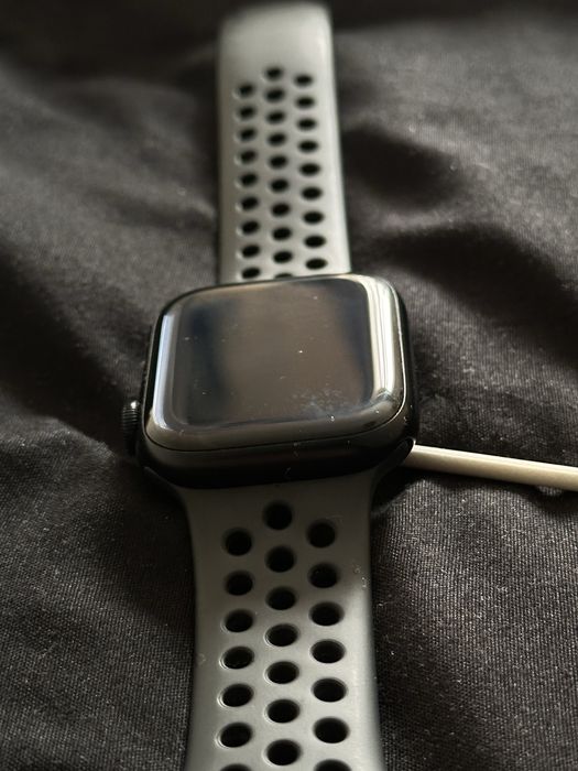 Apple Watch 7, Nike series