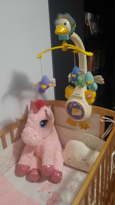 Carusel muzical patut bebelusi