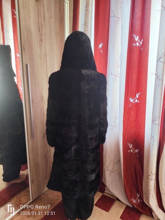 Продам норковую шубу