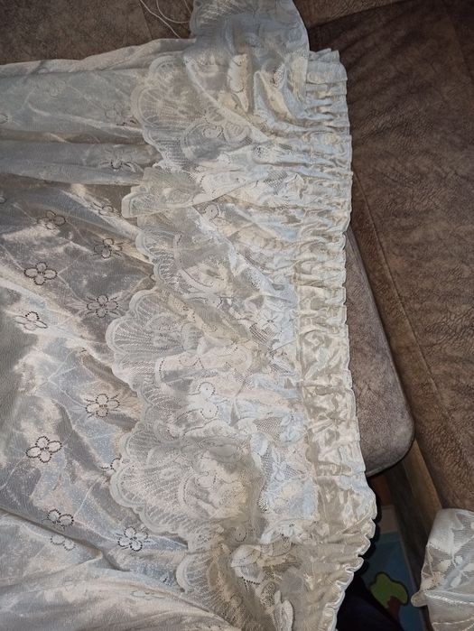Продам тюль красивую.
