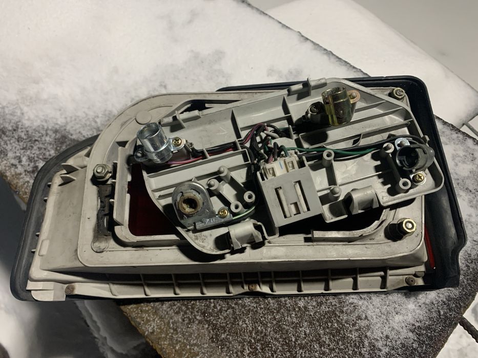 Фонарь на Галант 6 седан правый