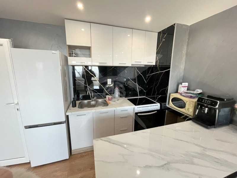 Продава се Двустаен апартамент в Бургас, Меден рудник - зона А - 52 кв.м за 1731 €/кв.м - Снимка #2